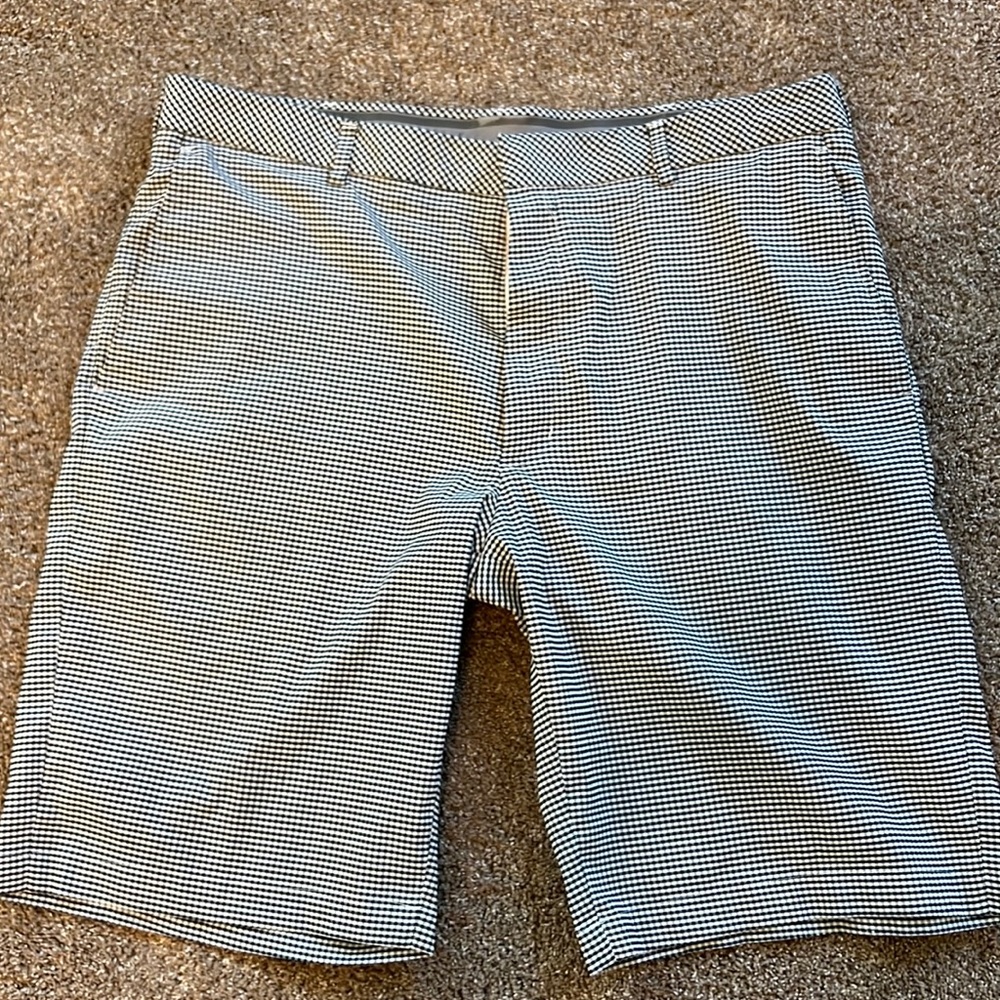 Walter Hagen dress shorts. Size 36.